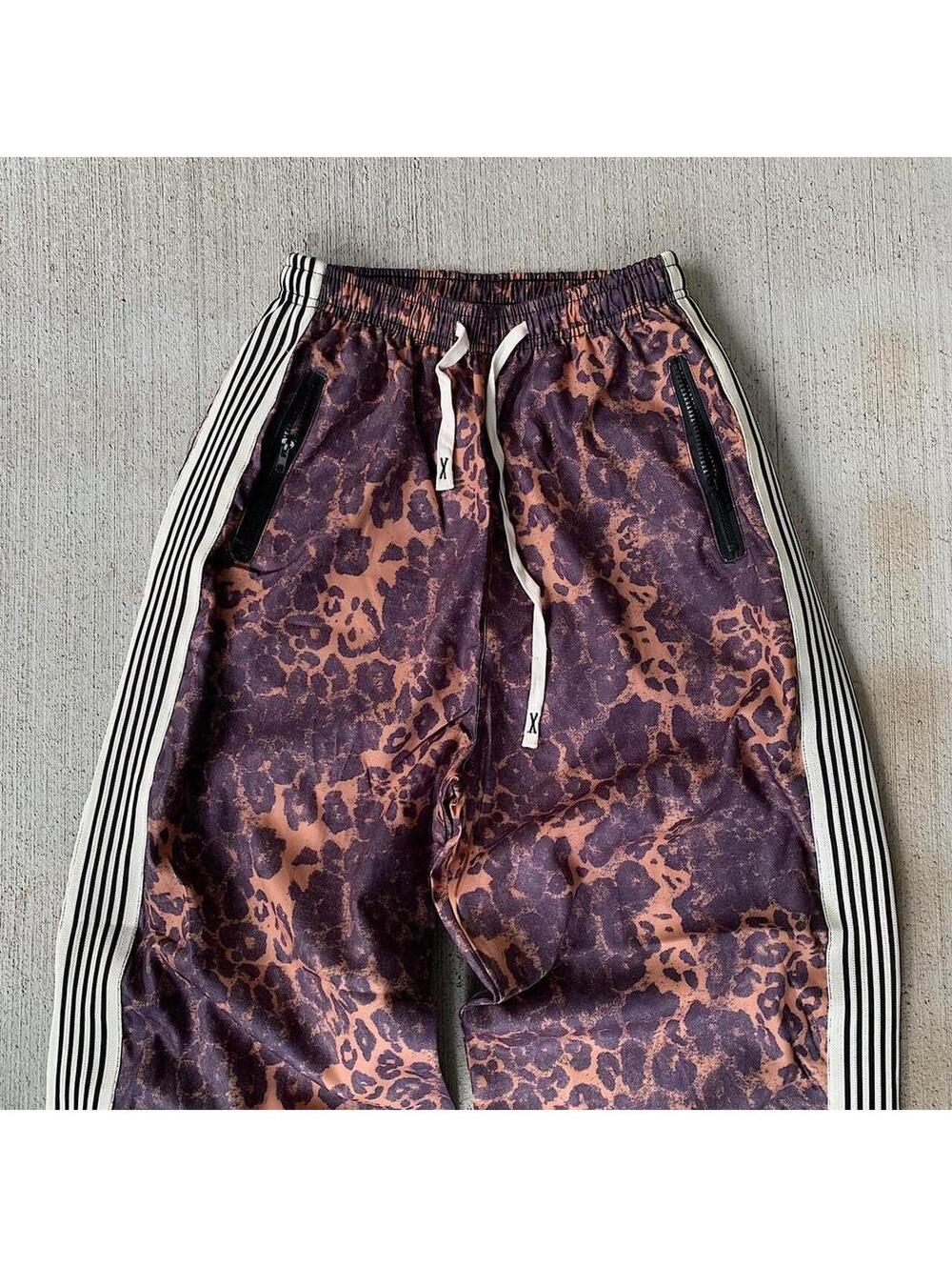 Streetwear Baggy Y2K vintage style Leopard print track pants with white stripes - Picture 8 of 8